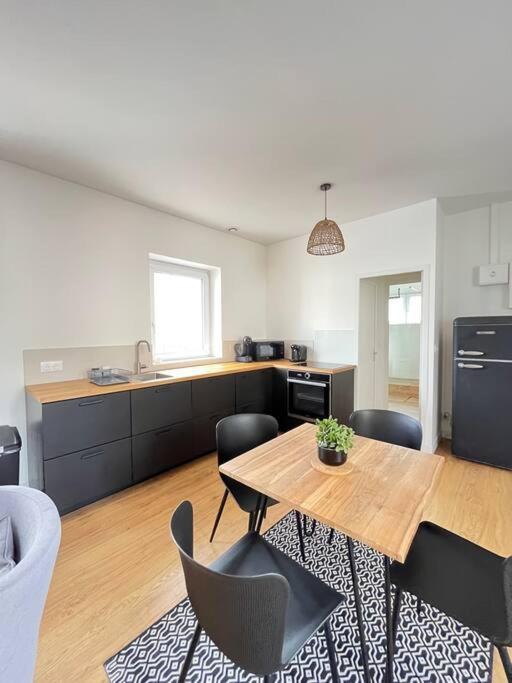 Banjul - Bel Appartement A Реймс Екстериор снимка