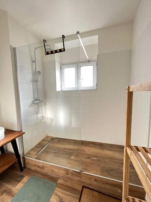 Banjul - Bel Appartement A Реймс Екстериор снимка