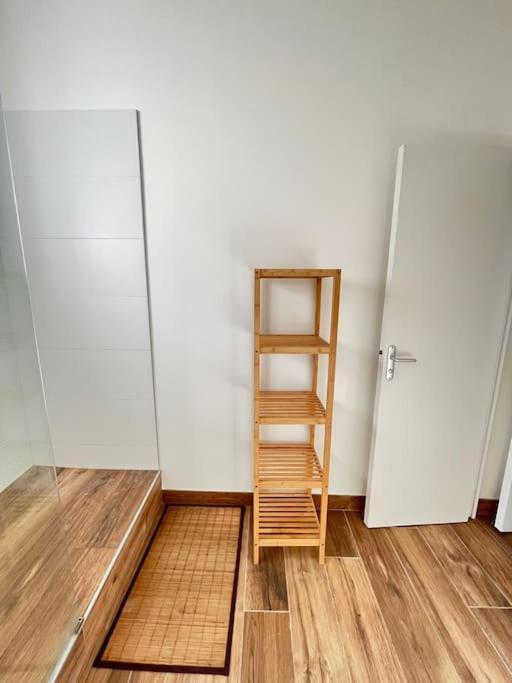 Banjul - Bel Appartement A Реймс Екстериор снимка