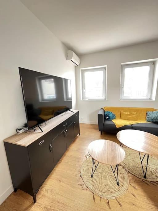 Banjul - Bel Appartement A Реймс Екстериор снимка